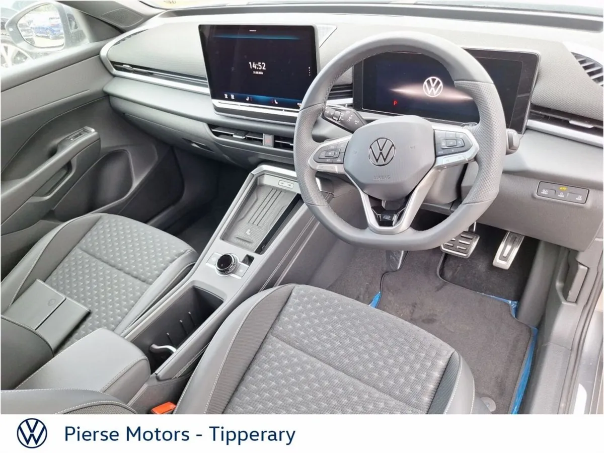 Volkswagen T-Roc R-LINE 1.5TSI 150HP MHEV - Image 2