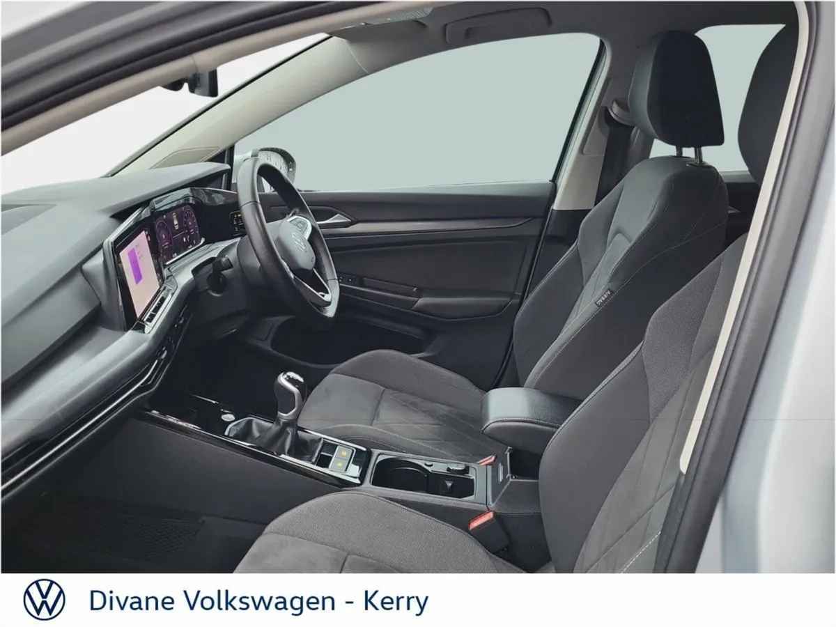 Volkswagen Golf STYLE 2.0 TDI 115 BHP - Image 4