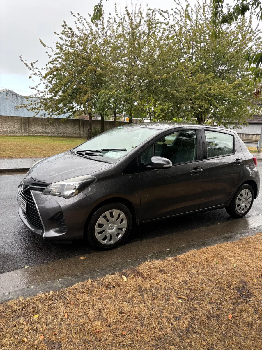 Toyota Yaris 2015 LOW 94km NCT & TAX - Image 4