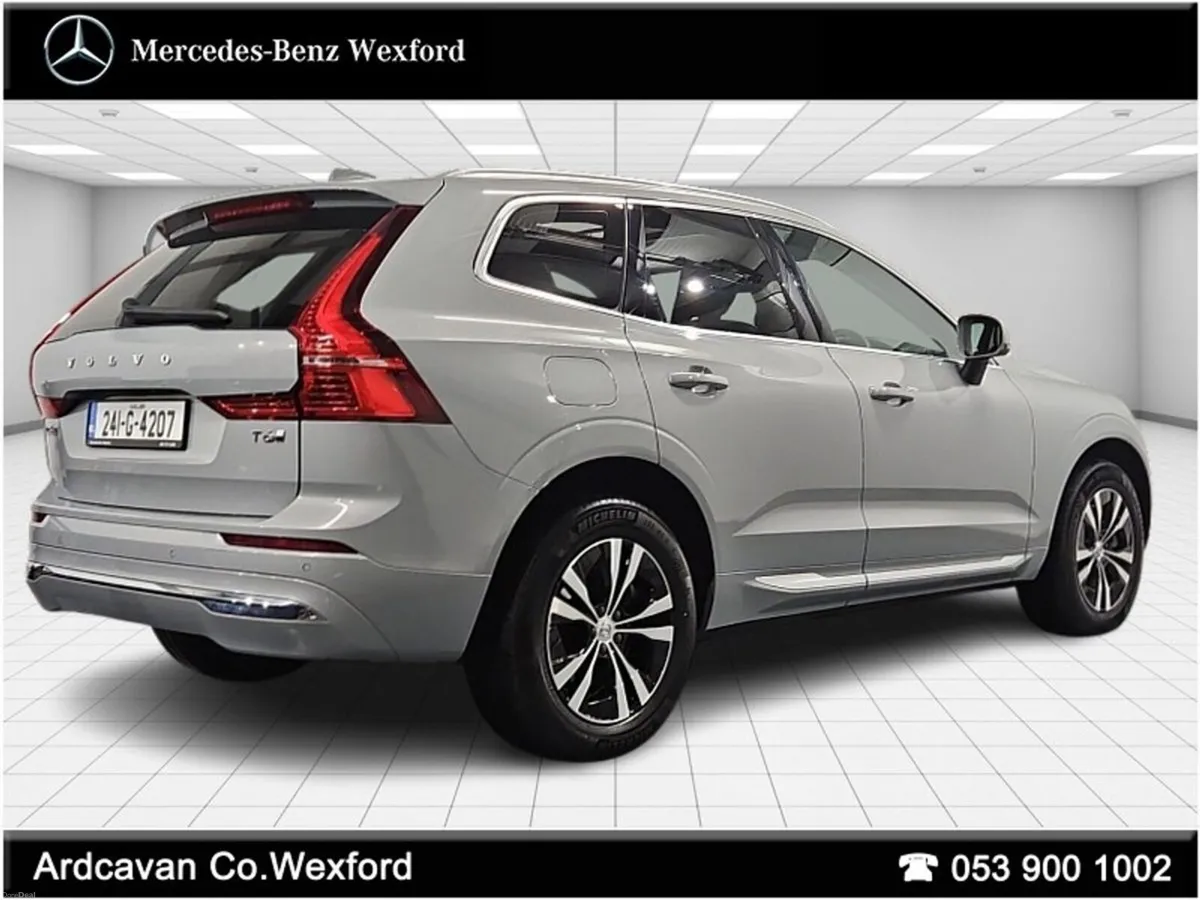 Volvo XC60 T6 AWD PHEV Core - Image 4