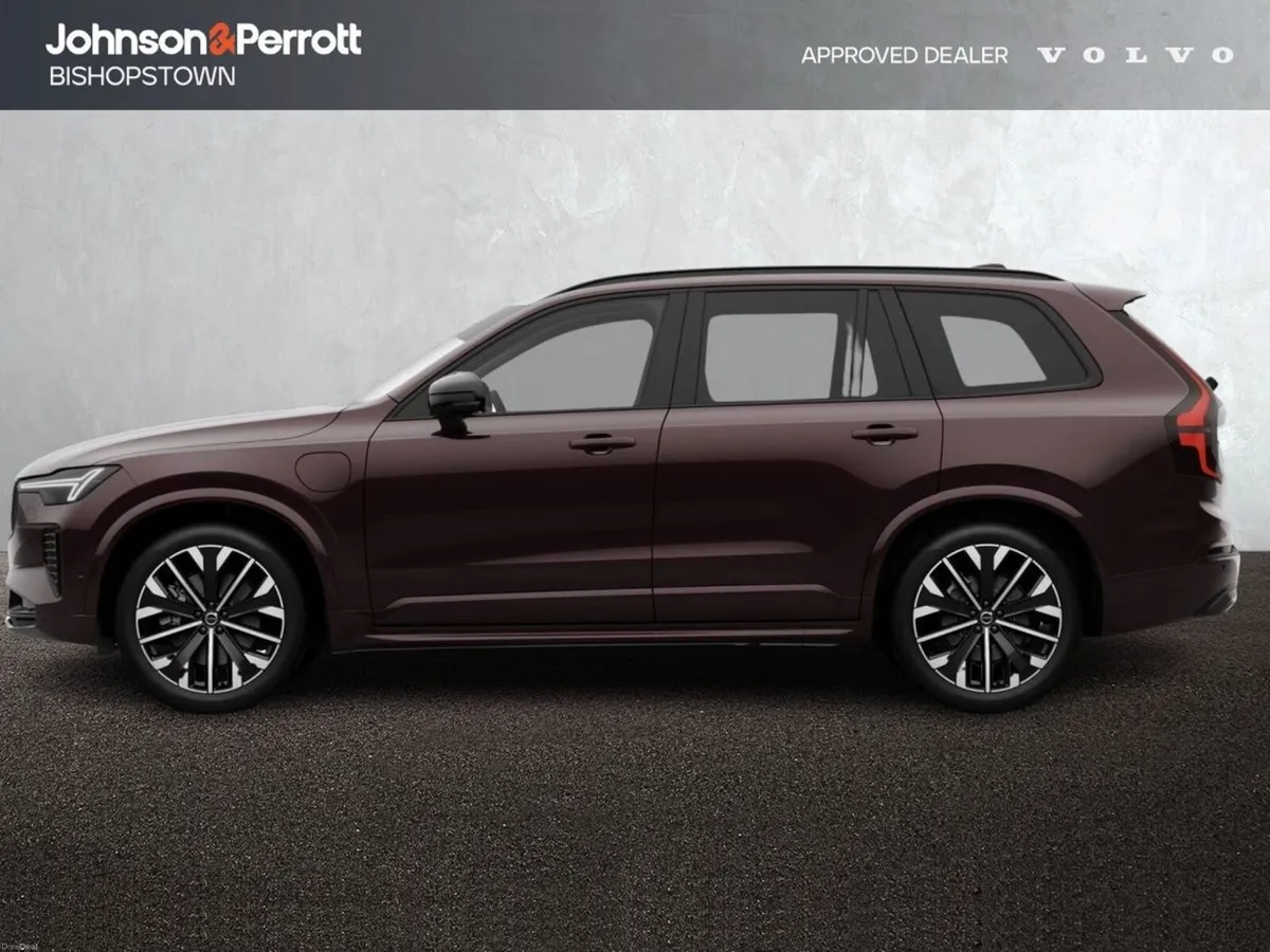 Volvo XC90 T8 406bhp AWD PHEV Ultra Dark - Immedia - Image 5