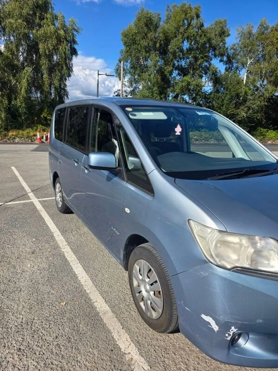 2013 Nissan Serena - Image 4