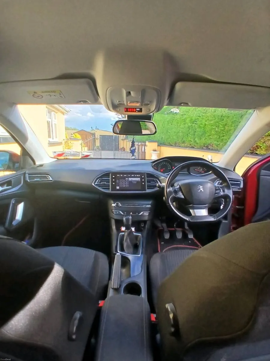Peugeot 308 - Image 3