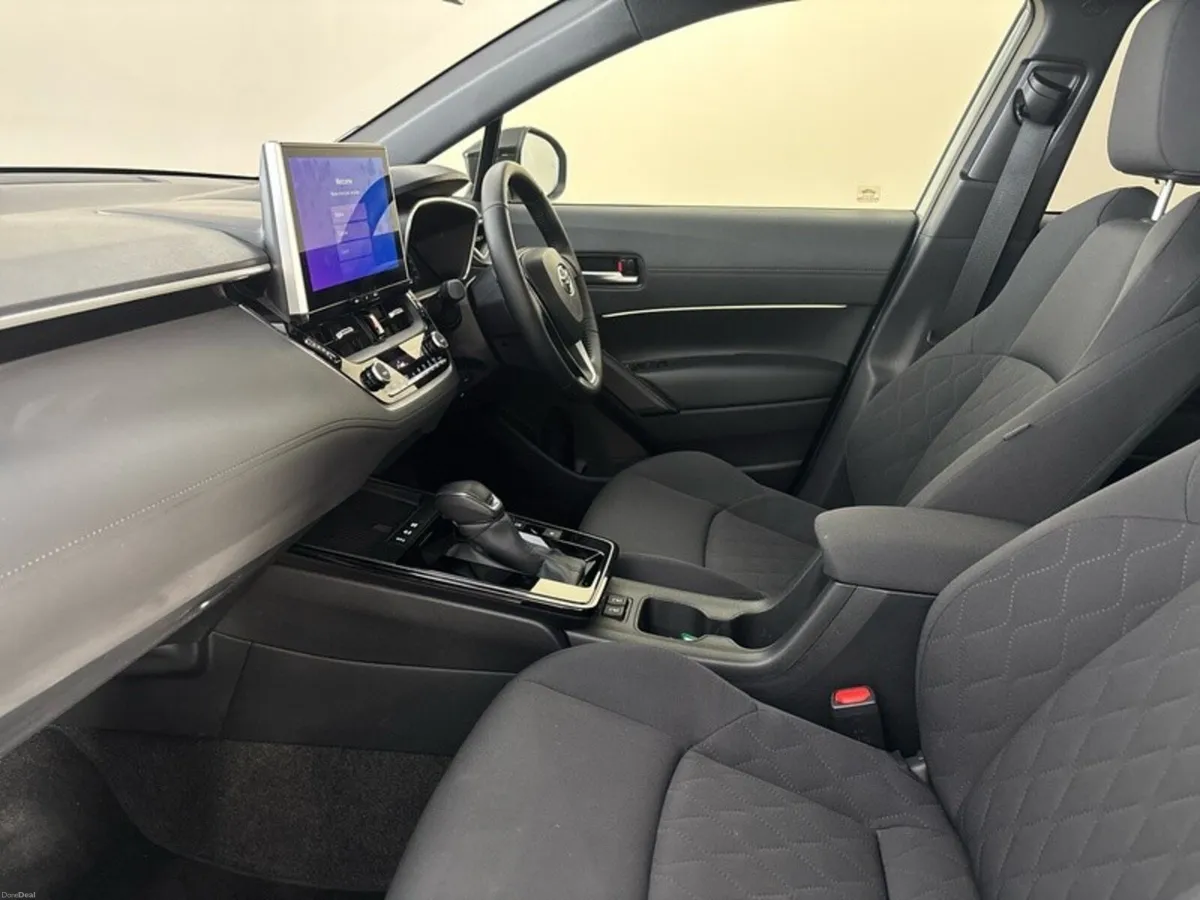 Toyota Corolla Cross Sport Hybrid - Image 6