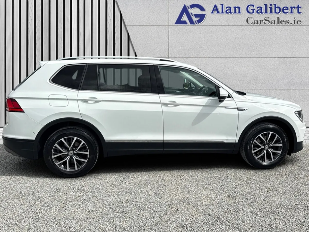 Volkswagen Tiguan Allspace COMFORTLINE 2.0 TDI 7 S - Image 3