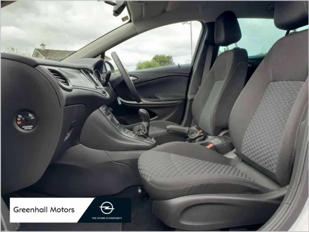 Opel Astra 16 HATCH SC 1.2I TURBO 11 110PS 5 - Image 4