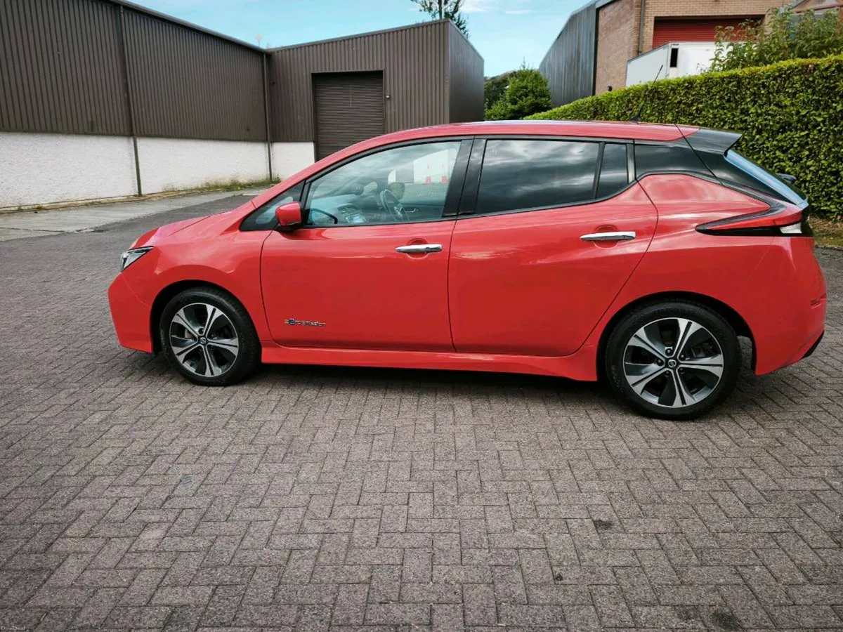 2019 Nissan Leaf SV Premium 40Kw - Image 6