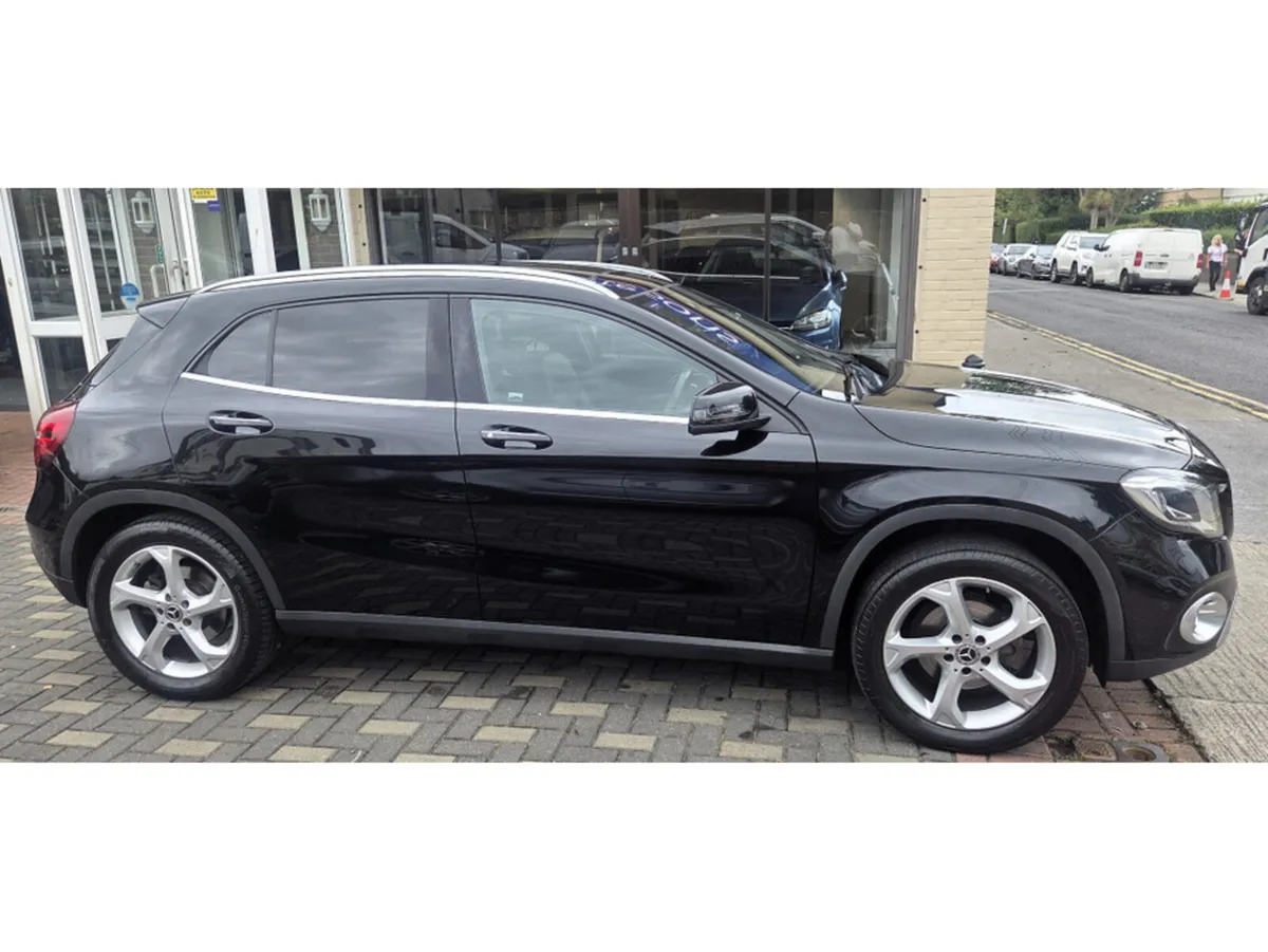 Mercedes-Benz GLA 200D SPORT PREMIUM + 5DR AUTO - Image 6