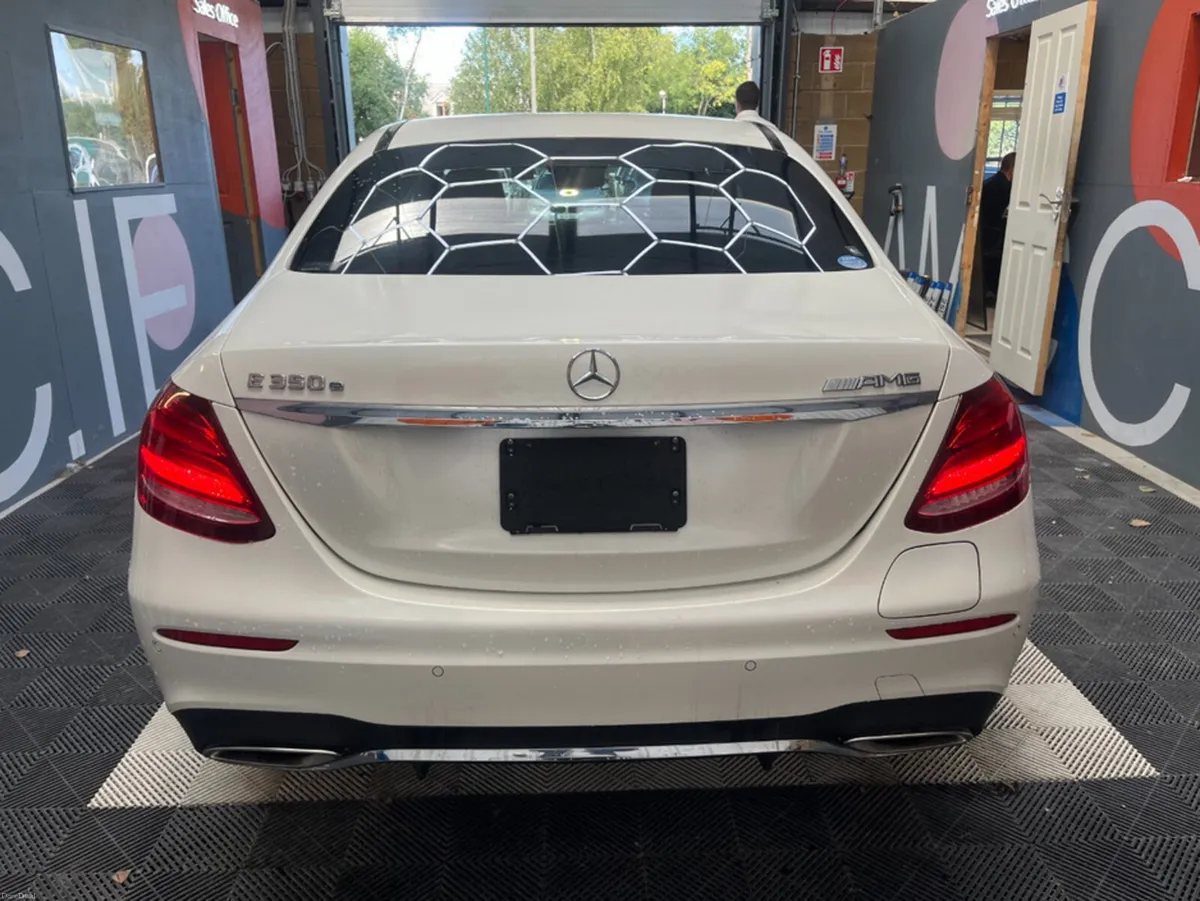 Mercedes-Benz E-Class 2017 MERCEDES-BENZ E350E AVA - Image 4