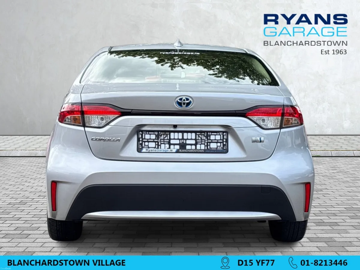 Toyota Corolla 1.8 PETROL HYBRID AUTOMATIC 4DR - Image 6