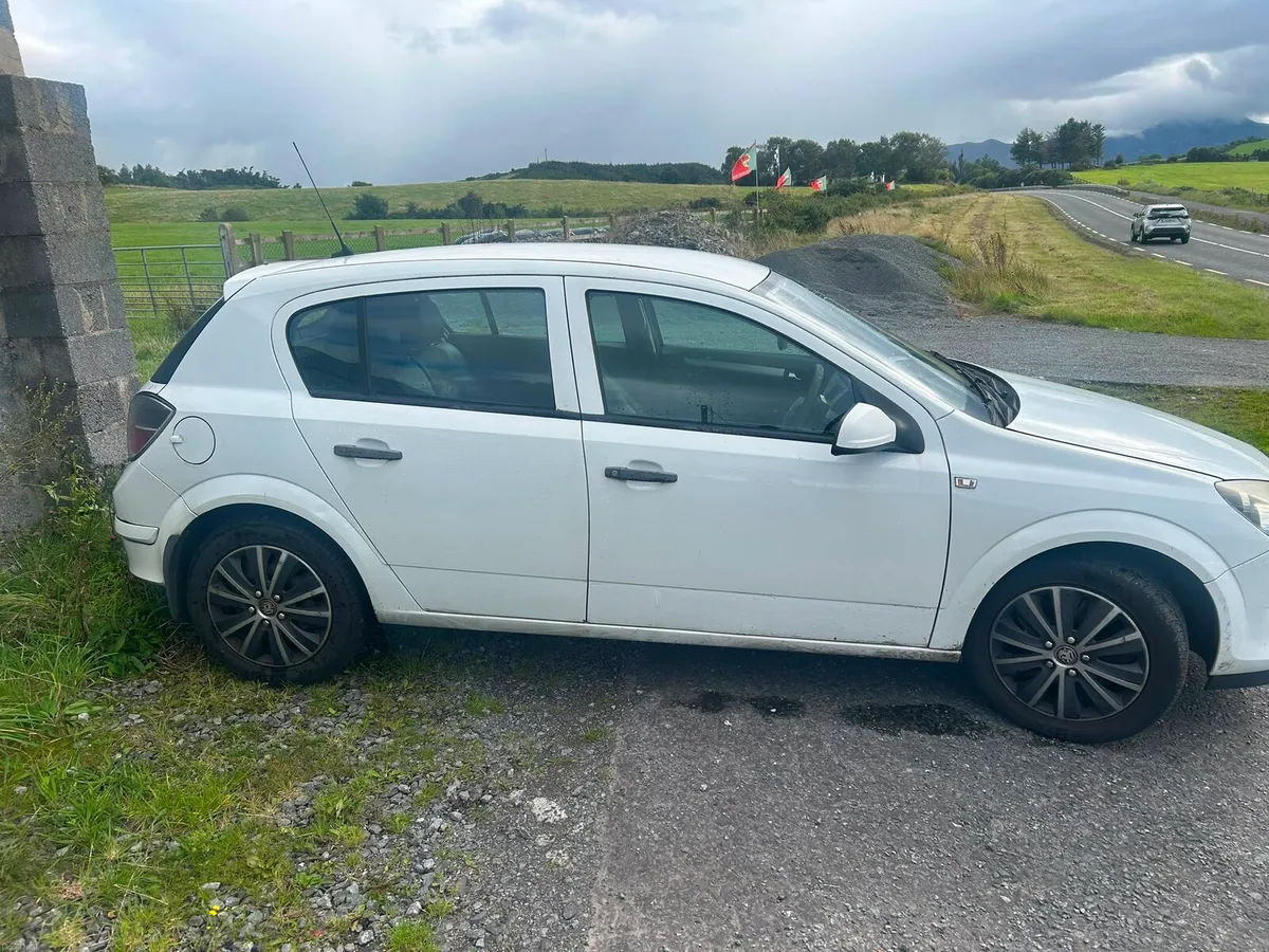 Opel Astra - Image 1