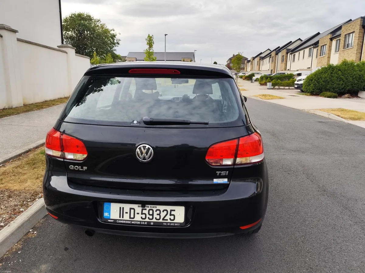 Volkswagen Golf 2011 - Image 1