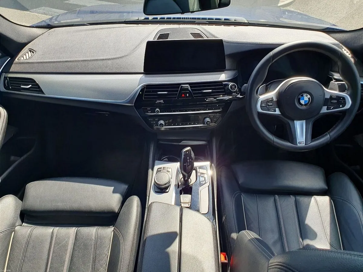 BMW 5-Series 520i M Sport Saloon - Image 4