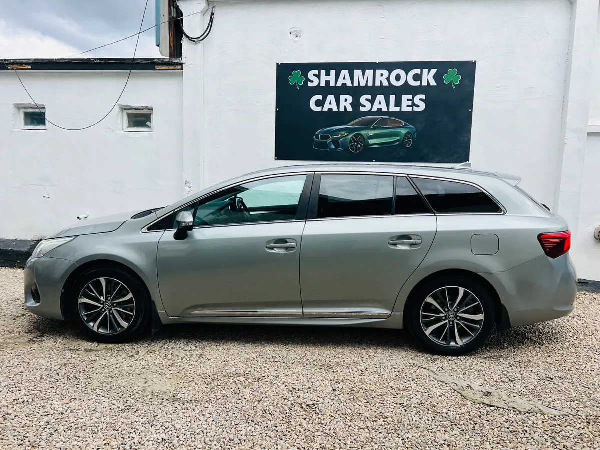 2016 Toyota Avensis 2.0 D4d Sport Tourer - Image 2