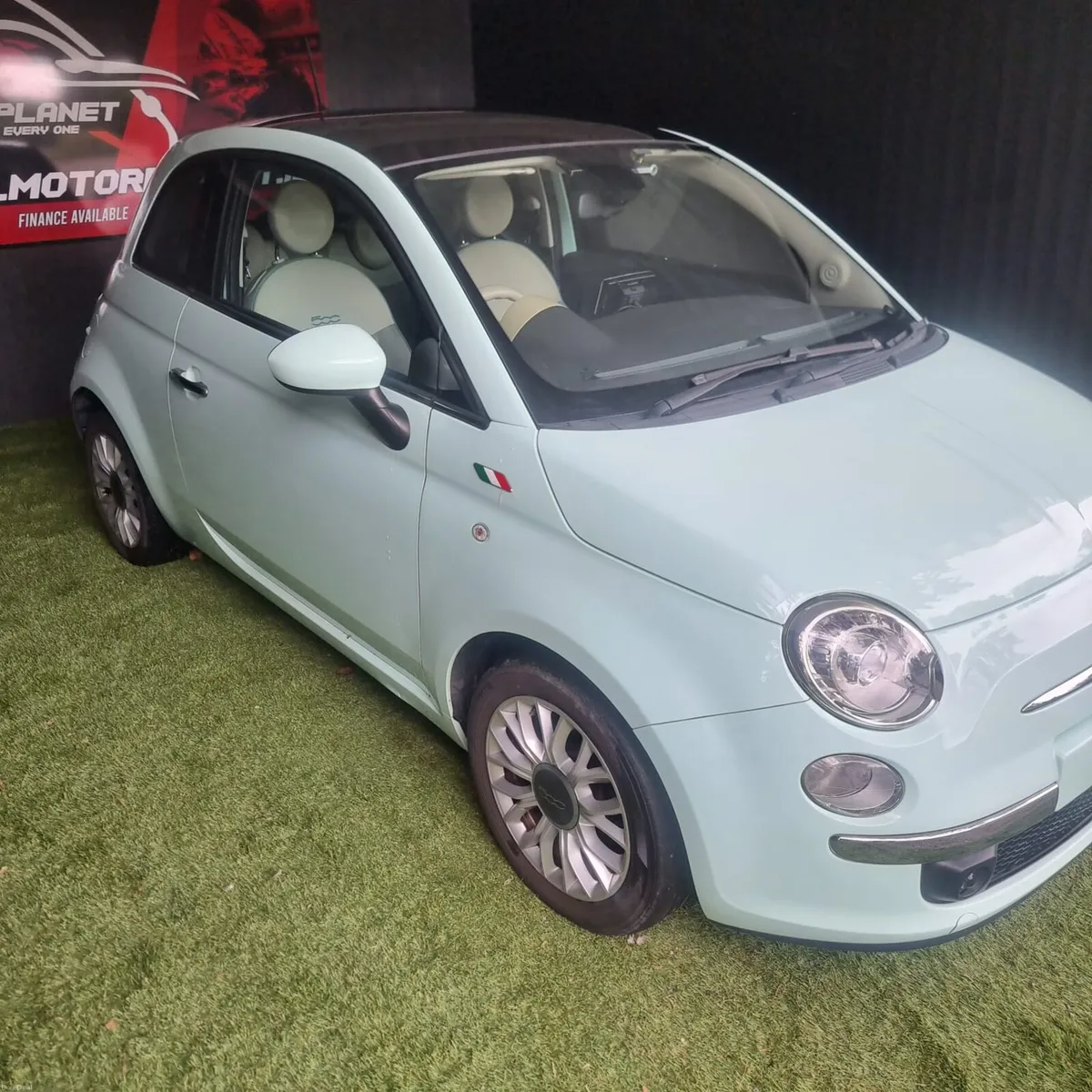2015 FIAT Automatic Sunroof - Image 2