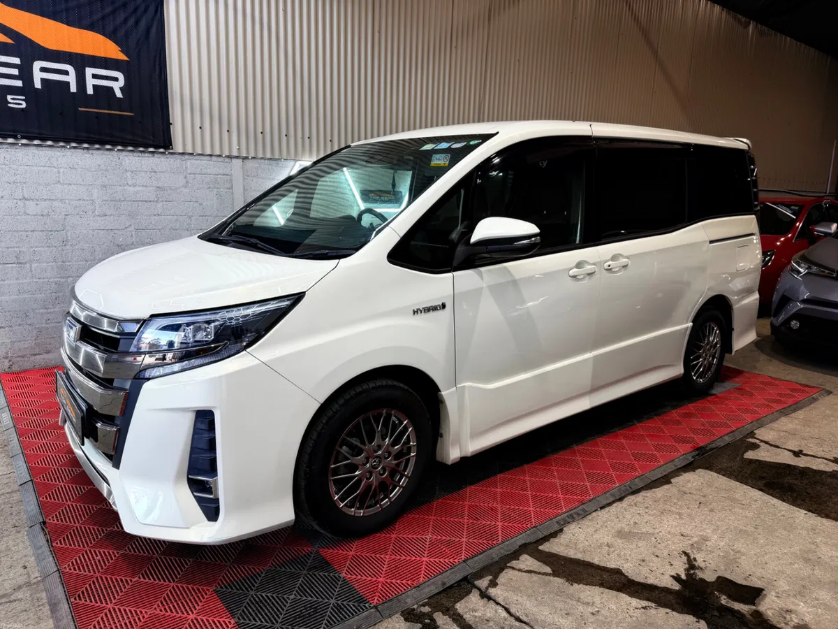 2019 Toyota Noah 1.8 Petrol Hybrid 94k - Image 1