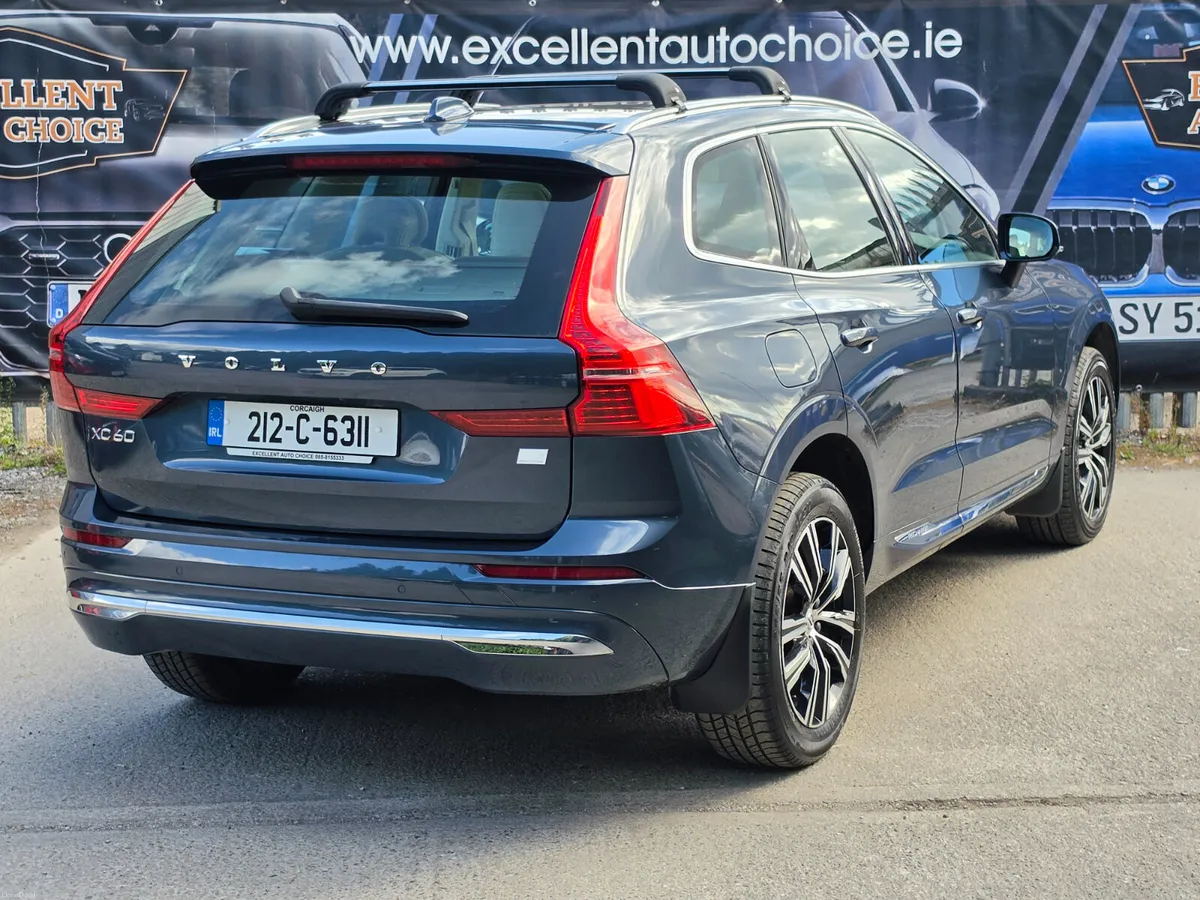 Volvo XC60 2021 HYBRID STUNNIG SUV! IMMACULATE! - Image 4
