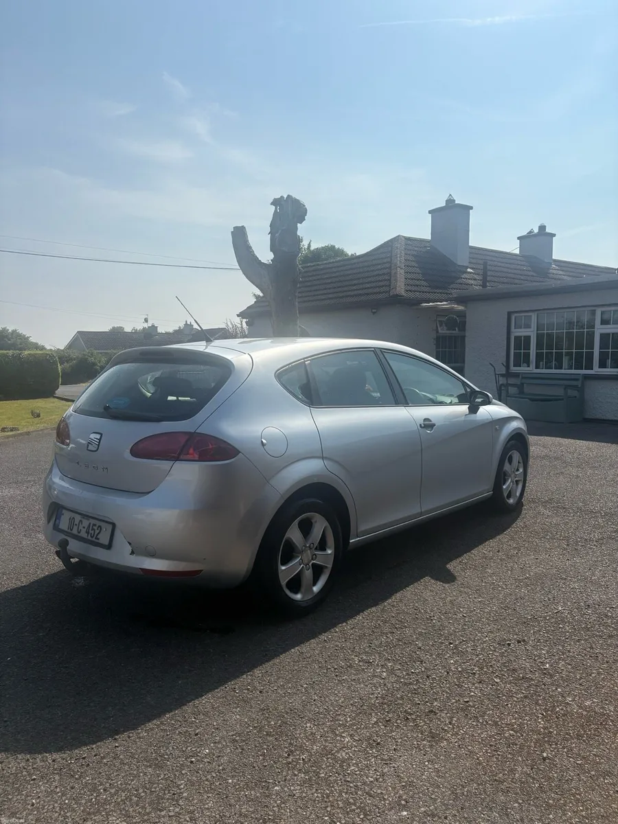Seat Leon (tax and nct) - Image 3