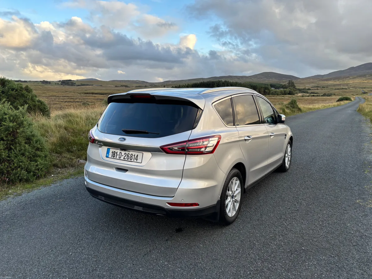 Ford S-Max 2018  150bhp high spec - Image 4