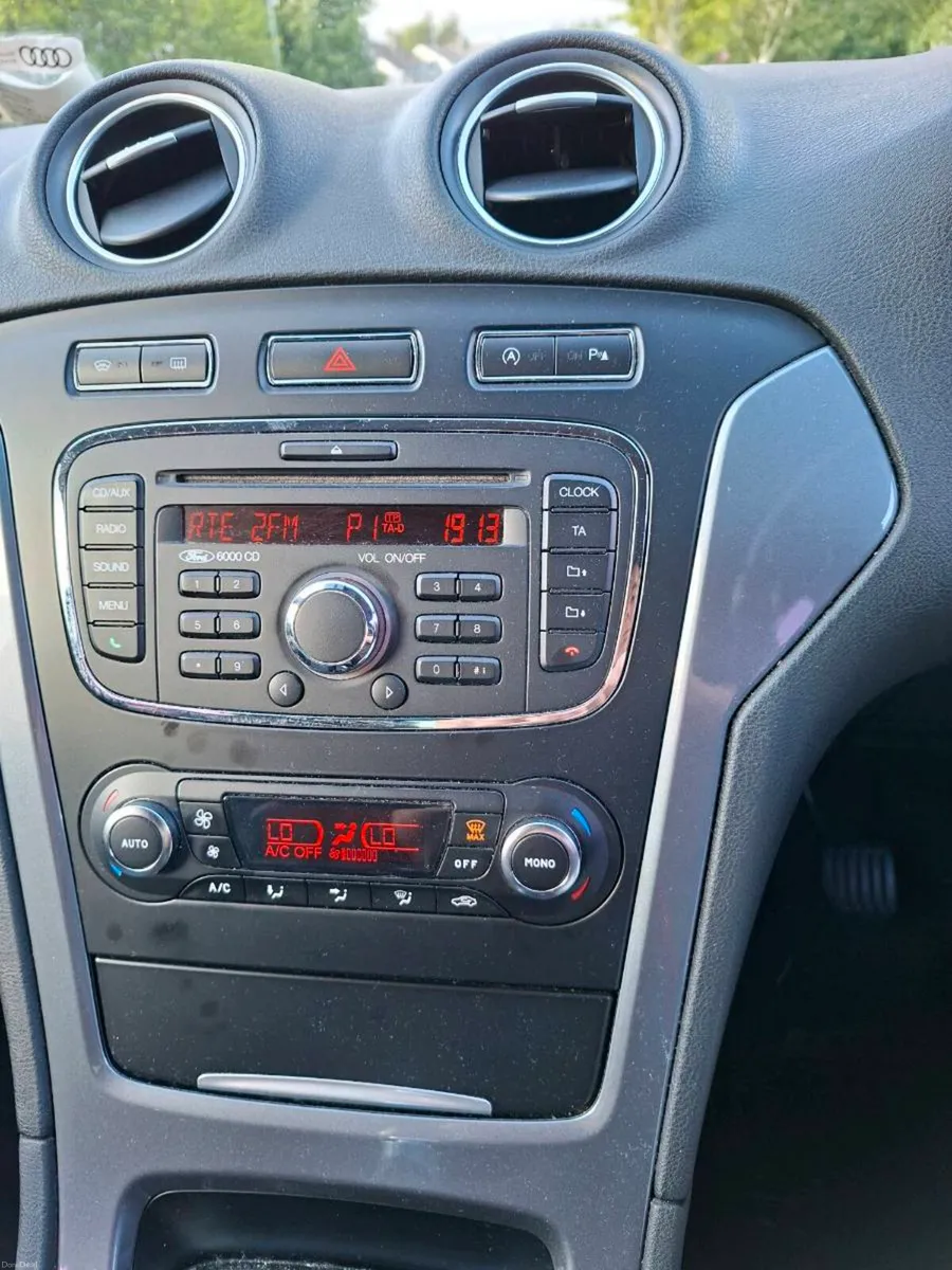 Car - Image 6