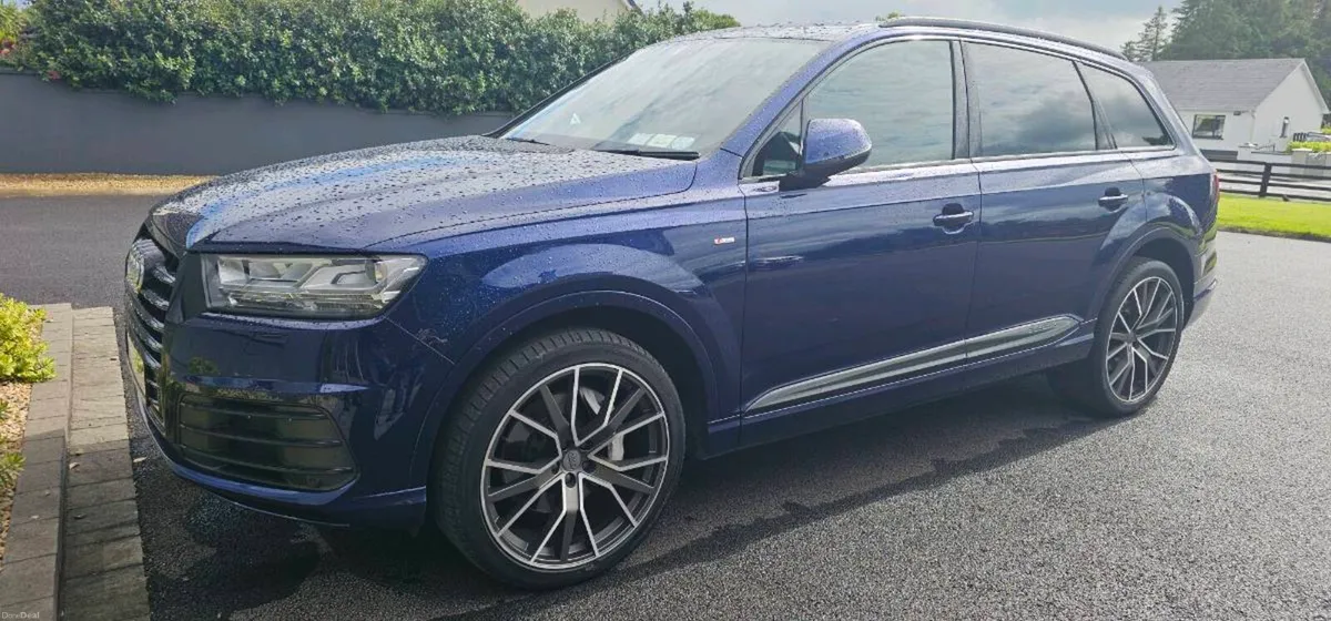 Audi Q7 - Image 1