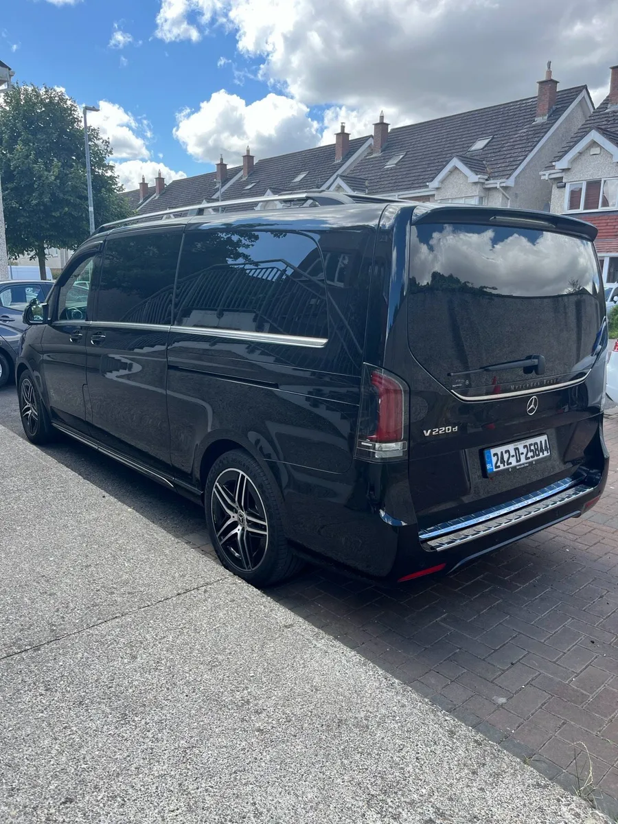 Mercedes-Benz V220 - Image 5