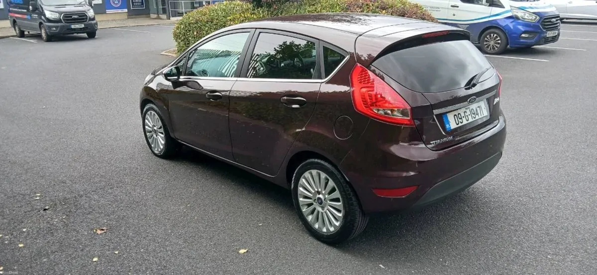 2009 ford fiesta titanium automatic - Image 4