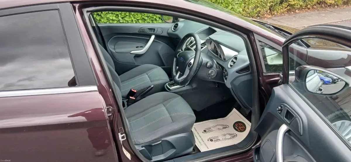 2009 ford fiesta titanium automatic - Image 6
