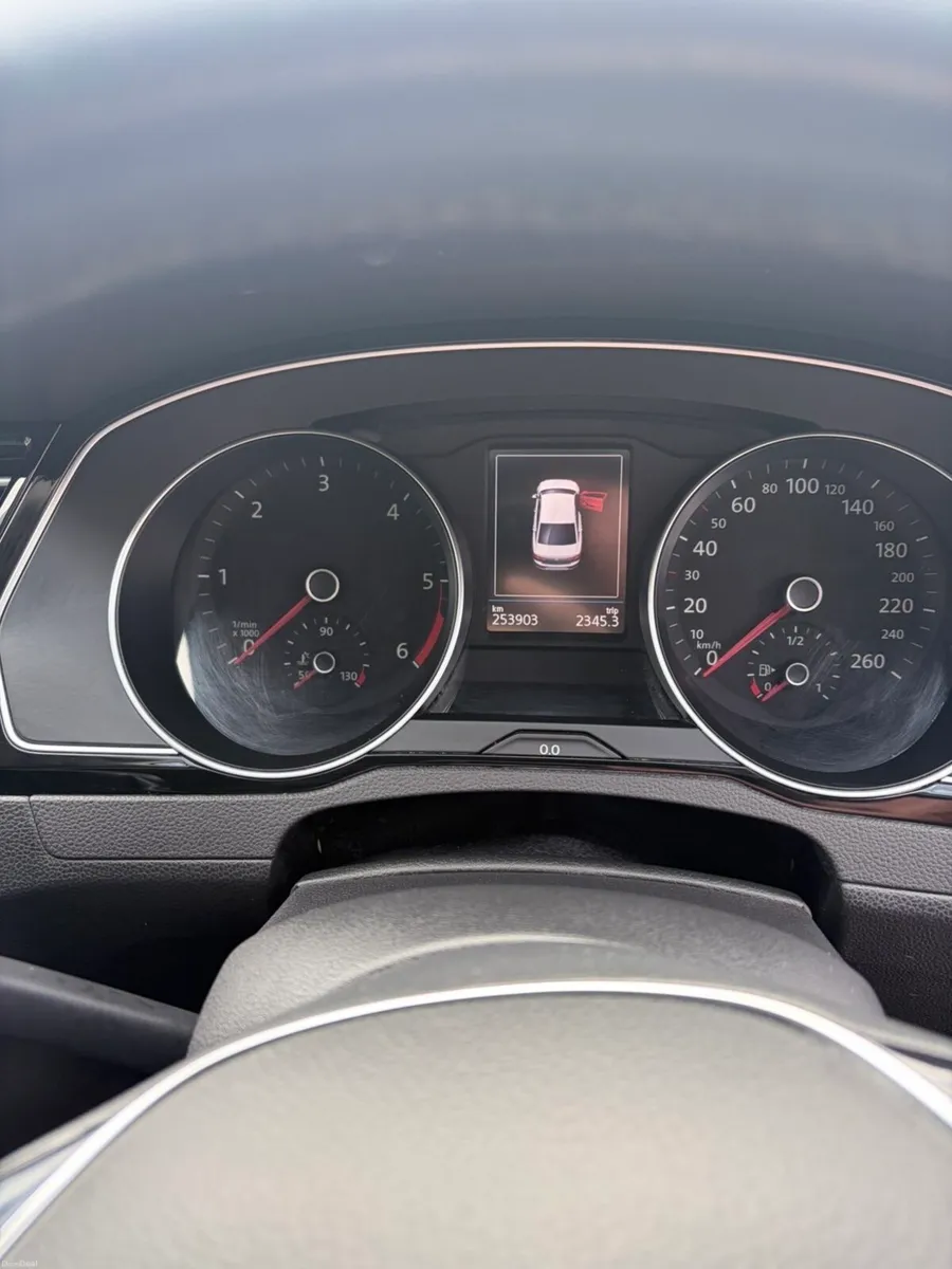 Volkswagen Passat 171 1.6 TDI TAX AUG 2027 - Image 6