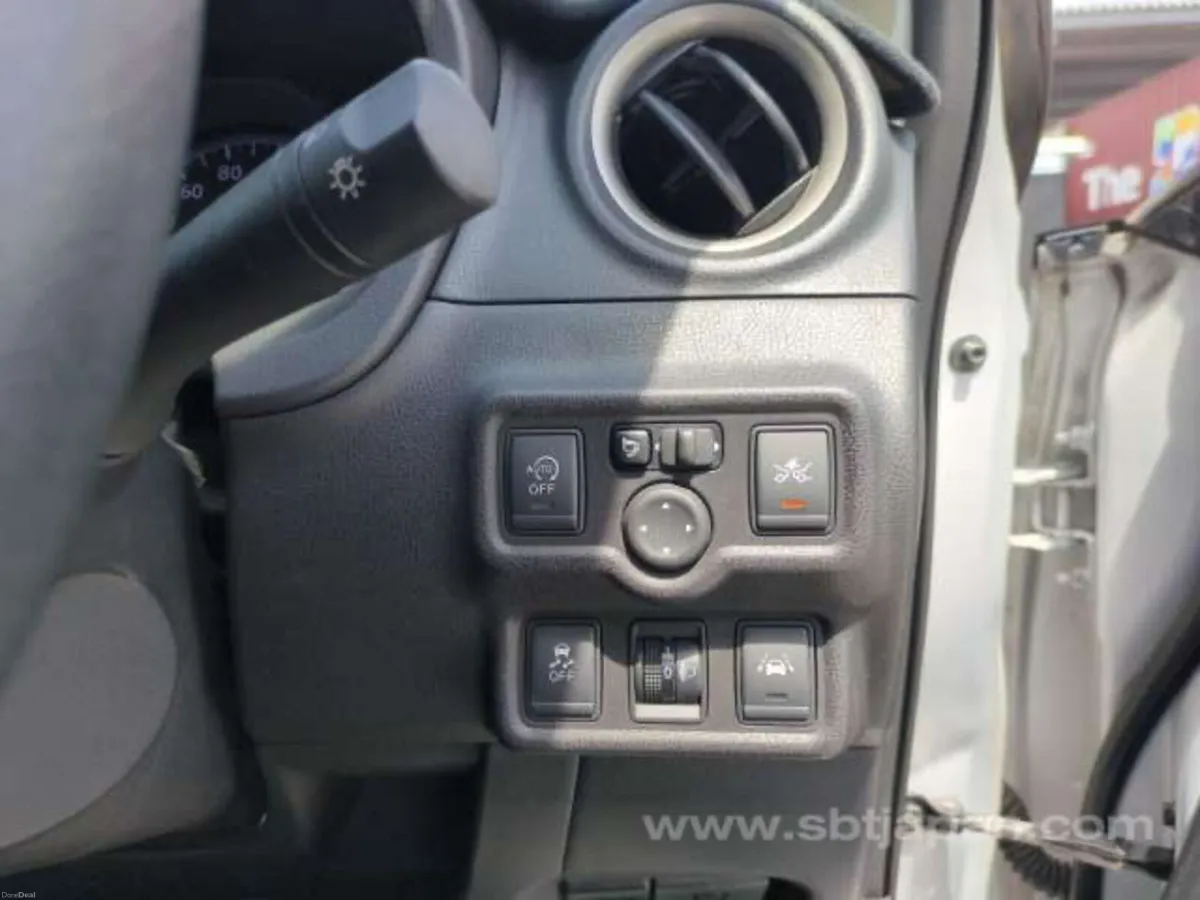 2014 Nissan Note Automatic 37,000km Perfect car - Image 5
