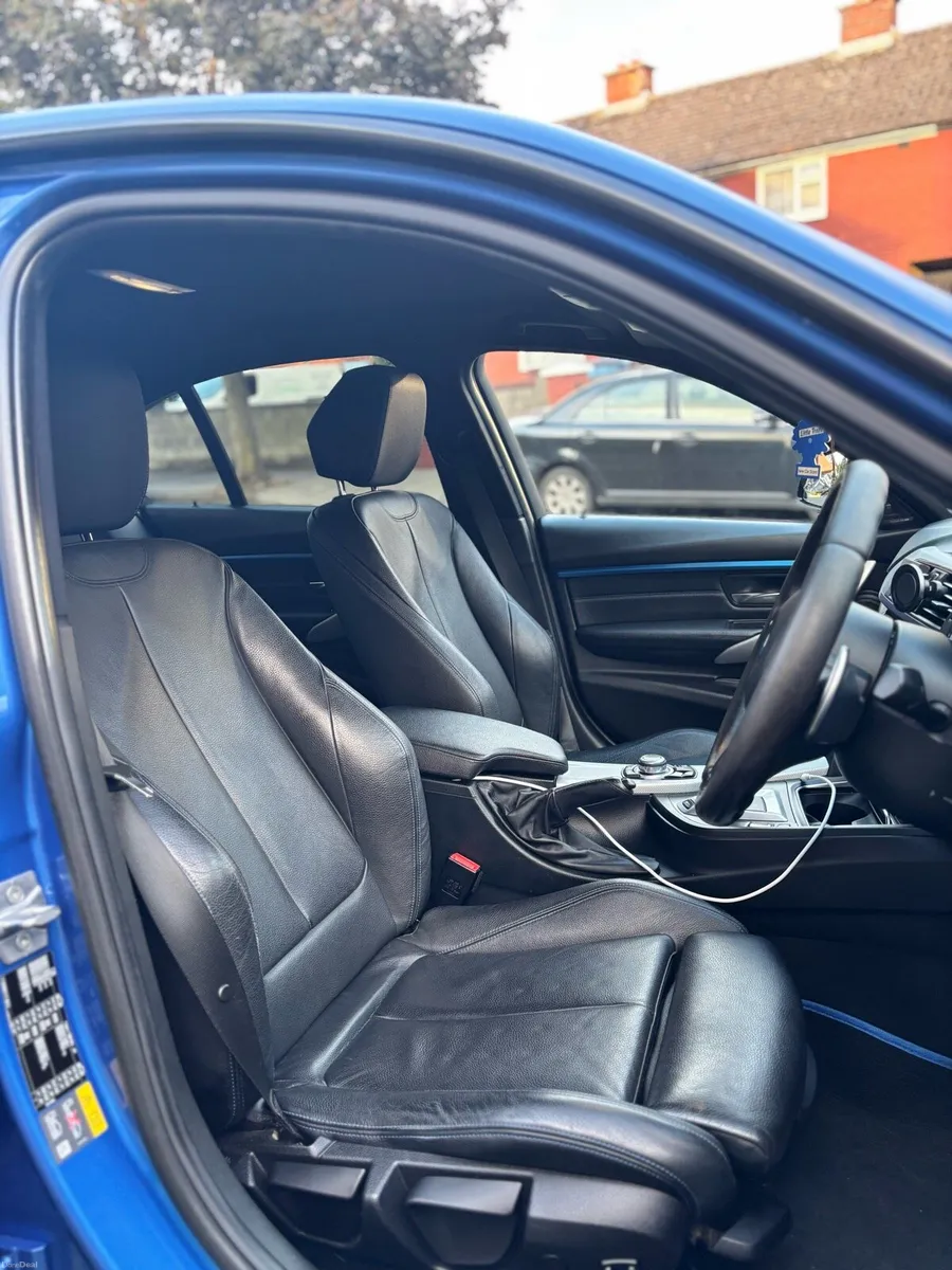 BMW 330e  M Sport | Full BMW Service History - Image 3