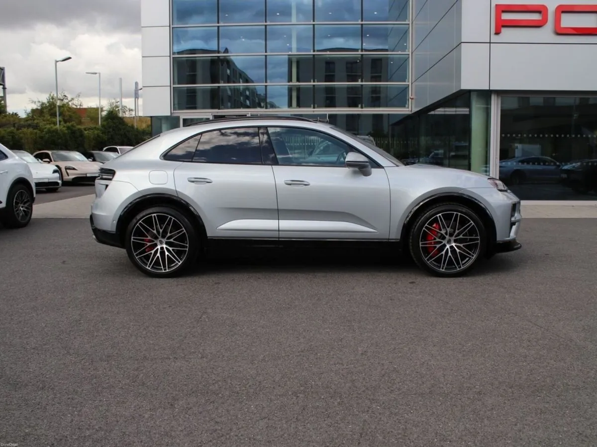 Porsche Macan Turbo Electric (New) - Image 4