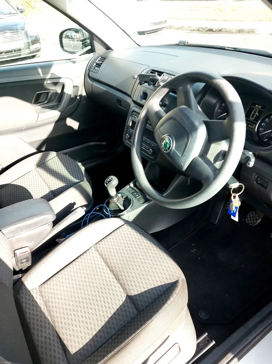 2010 Skoda Fabia1.2l Low mileage - Image 5