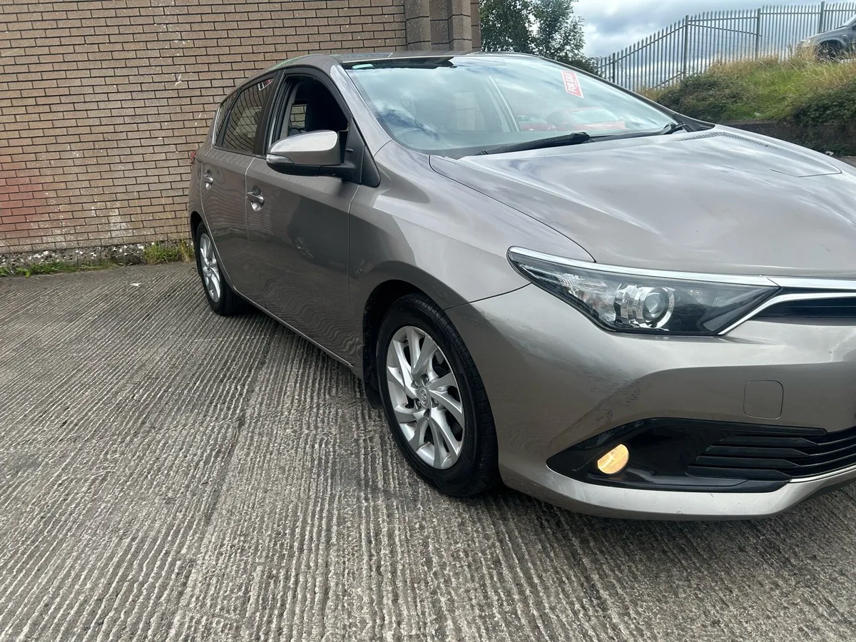 2016 TOYOTA AURIS 1.4 D4D LUNA - Image 3