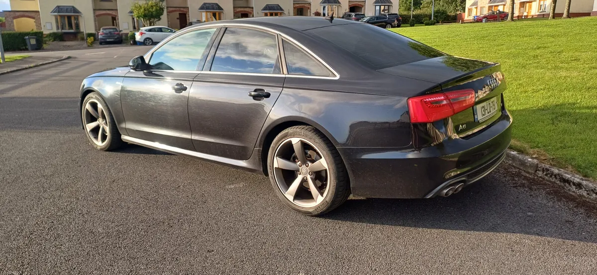 Audi A6 2013 S LINE BLACK EDITION - Image 4