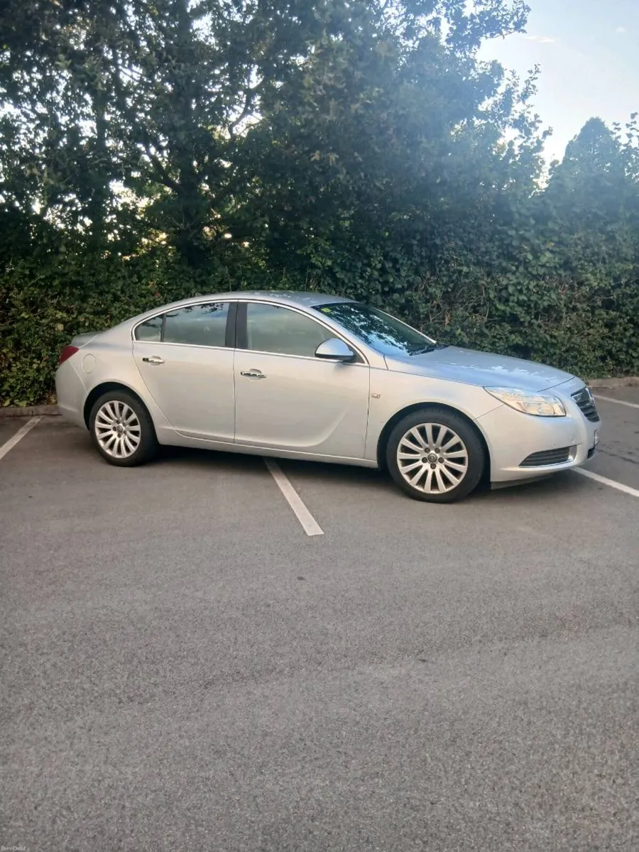 Opel insignia AUTO LOW KMS - Image 1
