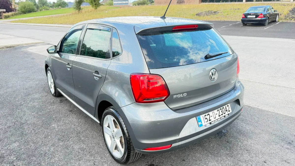 2015 VOLKSWAGEN POLO LOW KMS - Image 5