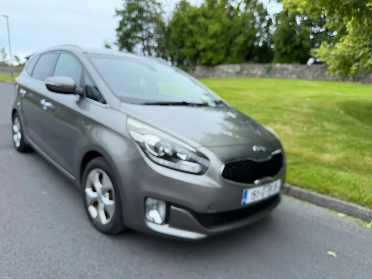 Kia Caren’s - Image 1
