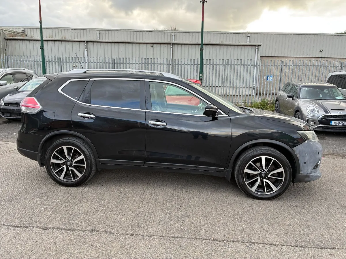 NISSAN X TRAIL 7 SEATER 2017 7 seaters - Image 2