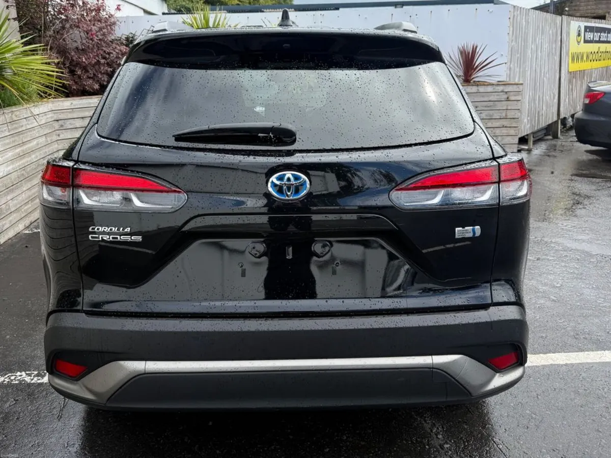 Toyota Corolla Cross 1.8 HYBRID / SOL TOP SPEC / T - Image 5