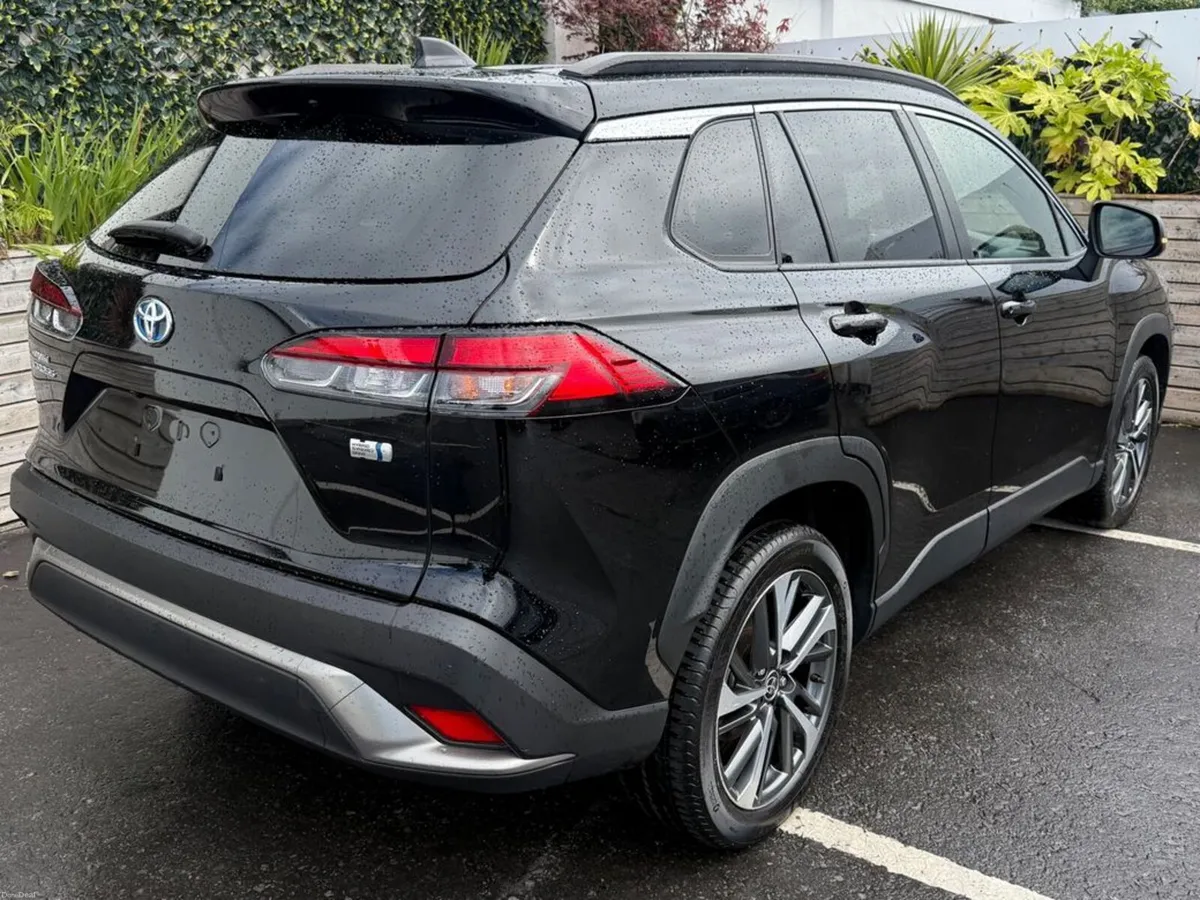 Toyota Corolla Cross 1.8 HYBRID / SOL TOP SPEC / T - Image 6