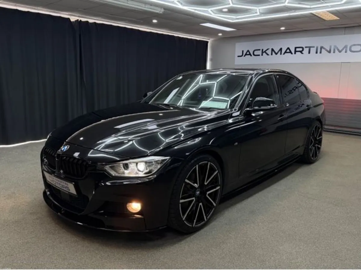 BMW 3-Series 320D - Image 3