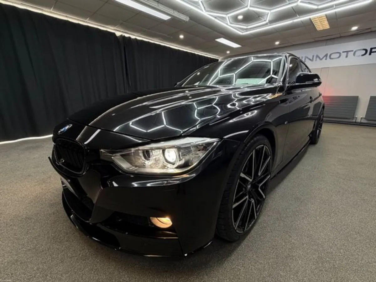 BMW 3-Series 320D - Image 5