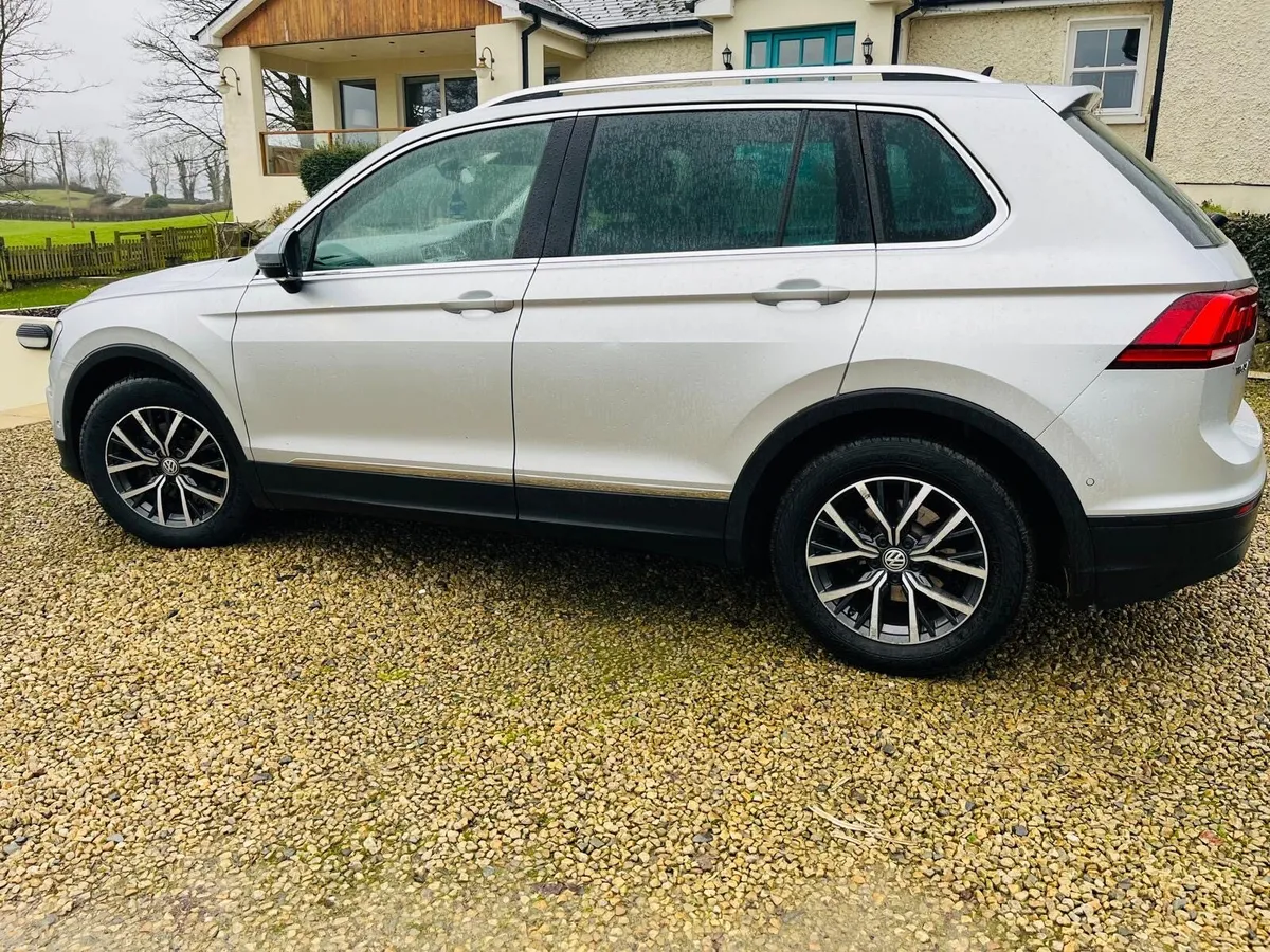 Volkswagen Tiguan - Image 4