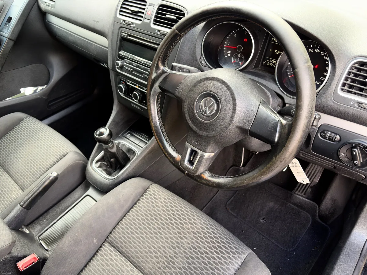 Volkswagen Golf 2012 1.6 TDI new nct 8/27 tax 2/27 - Image 3