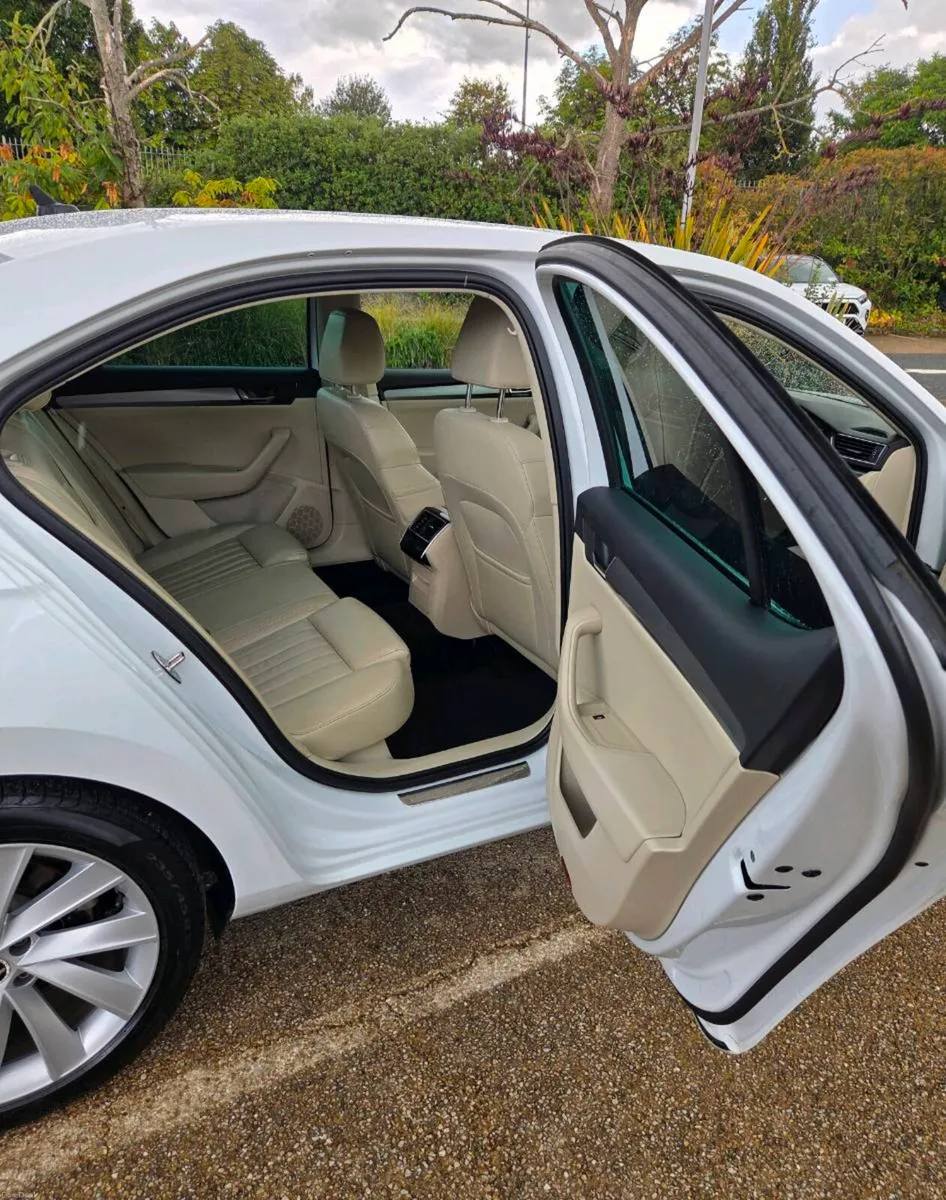 Skoda Superb - Image 5