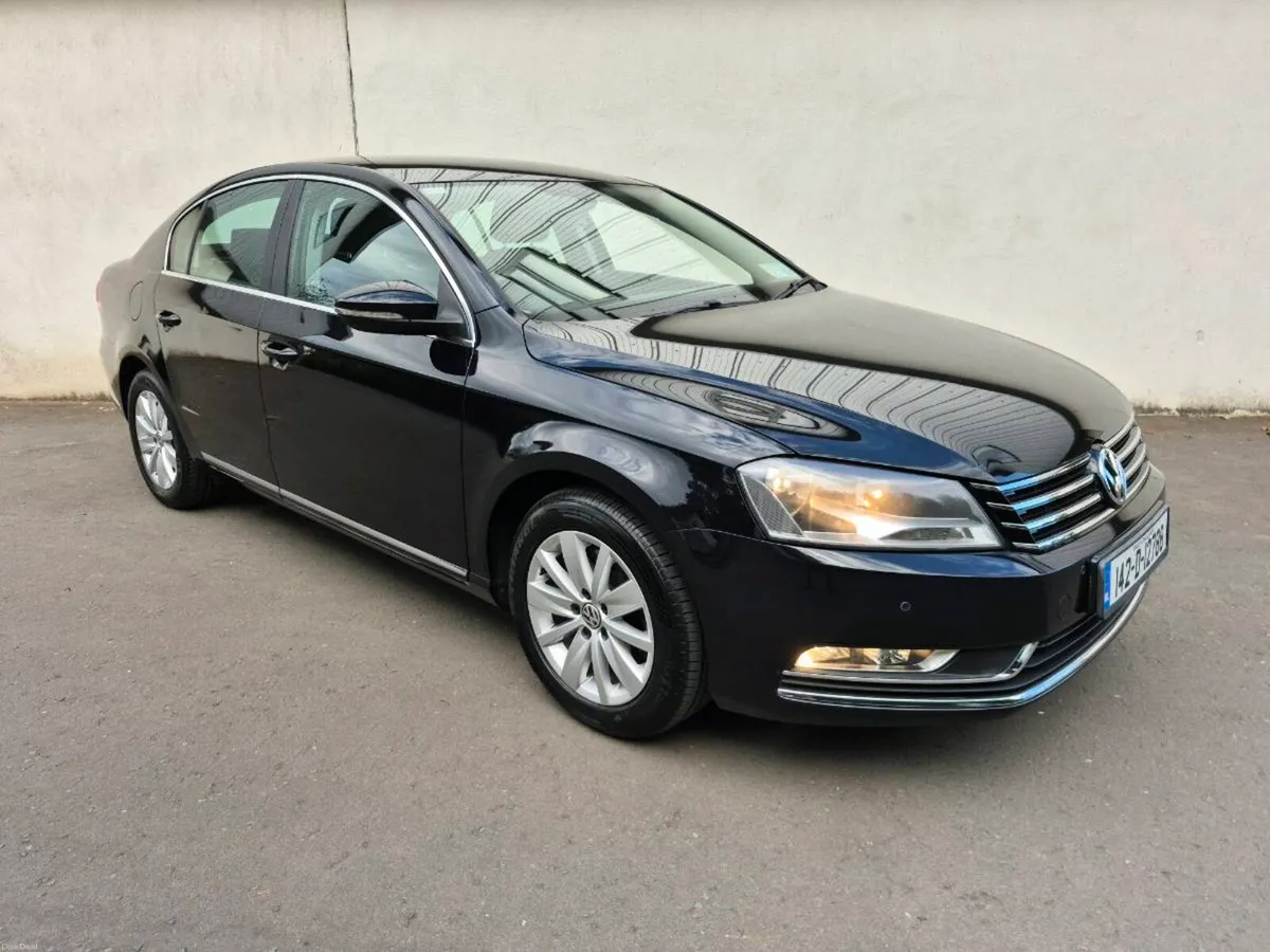 VW PASSAT 1.6TDi**ONLY 28,000mls**LIKE NEW** - Image 2