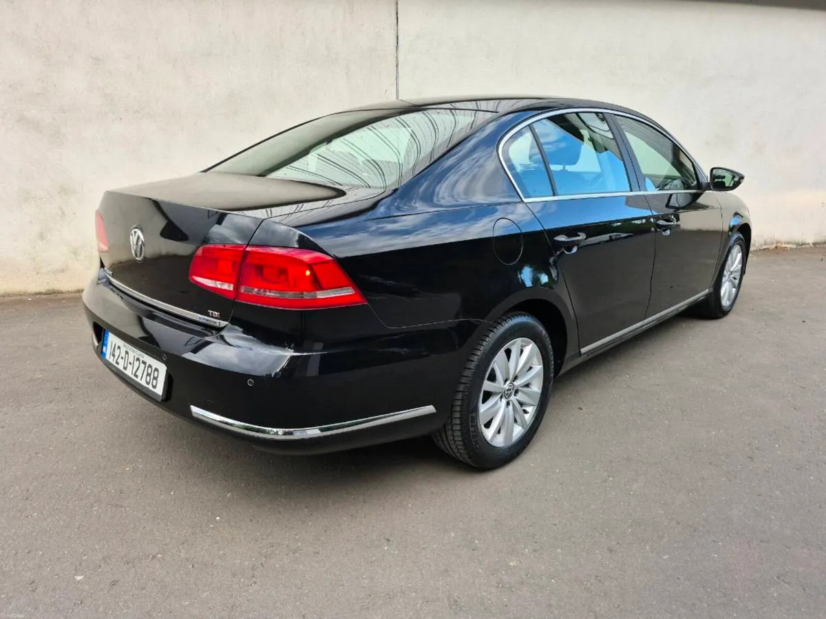 VW PASSAT 1.6TDi**ONLY 28,000mls**LIKE NEW** - Image 4
