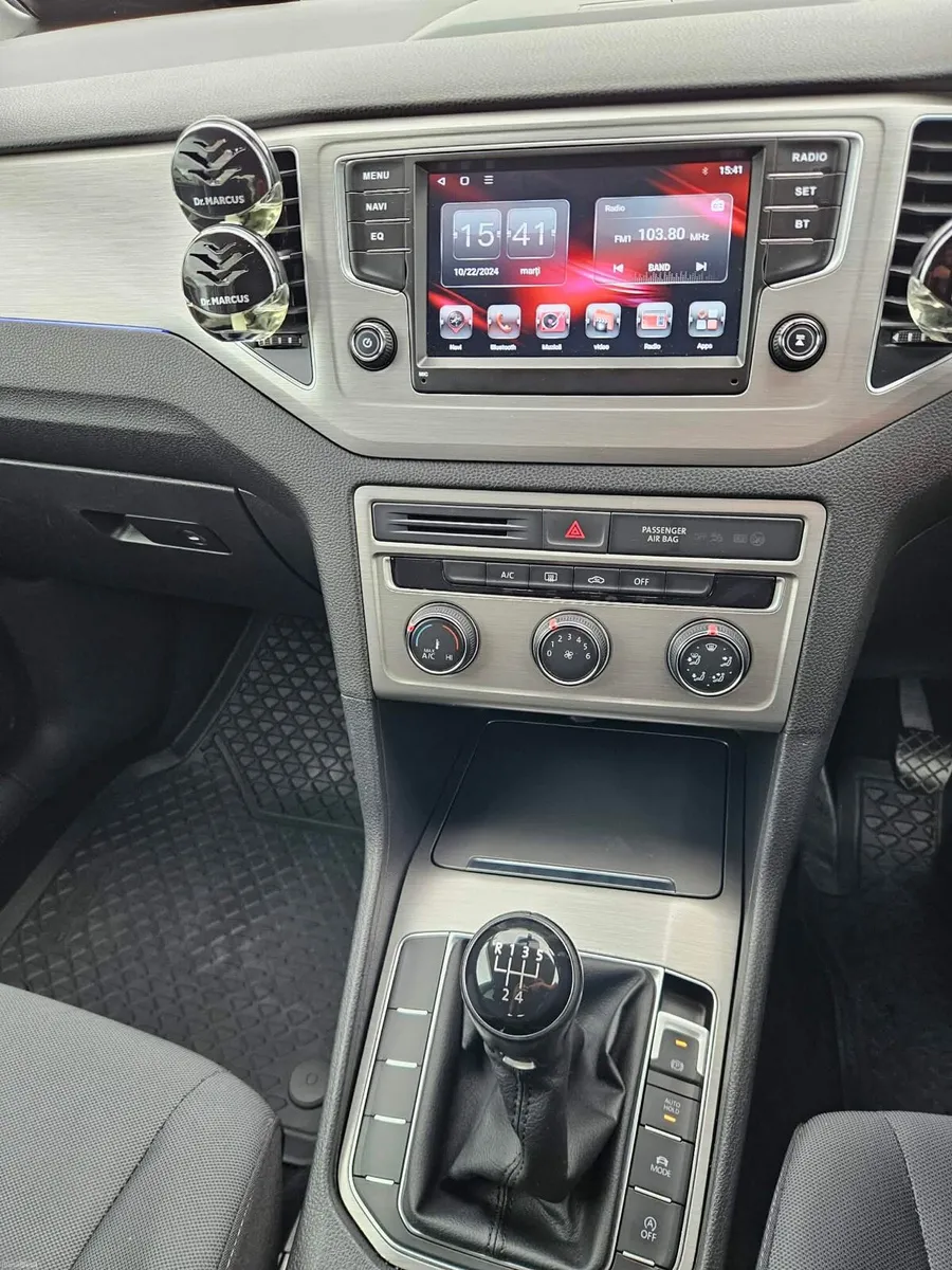Volkswagen Golf MPV - Image 6