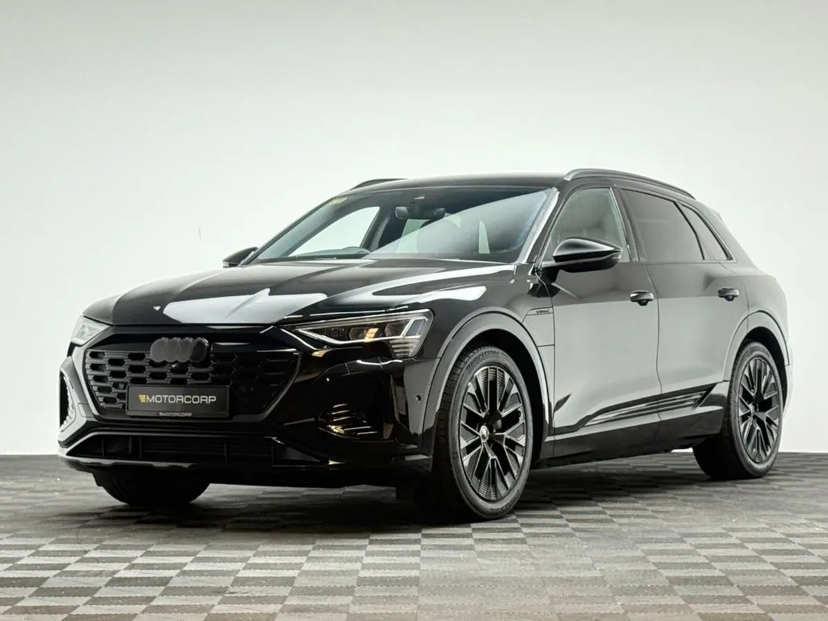 Audi Q8 e-tron BLACK EDITION 55 QUATTRO - Image 3